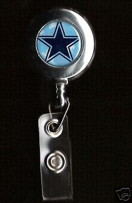 SILVER ID HOLDER BADGE REEL Football   Dallas Cowboys  