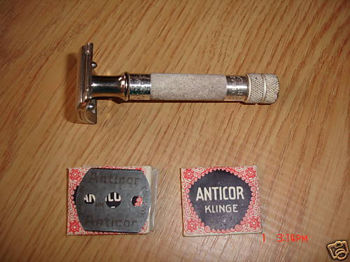 VINTAGE ROTBART EXTRA CORN RAZOR  