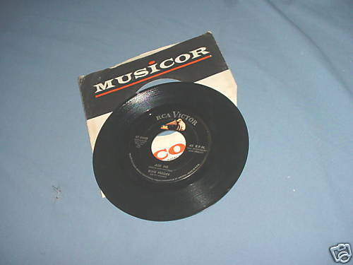 ELVIS PRESLEY aint that loving you baby 45 Record RCA  