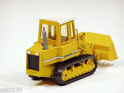 Liebherr 621 Track Loader   1/50   Conrad #2802   MIB  